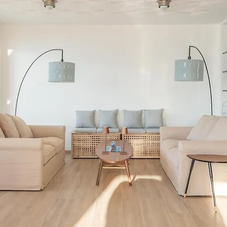 Duplex Lakeside Penthouse *